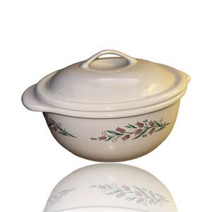 Corelle Rosemarie 2.5 Qt Round Covered Casserole Dish with Lid (Corningware)